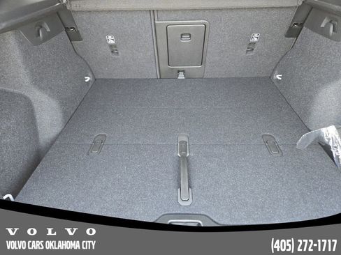 Used 2026 Volvo XC40 B5 Plus w/ Protection Package Premier image 34