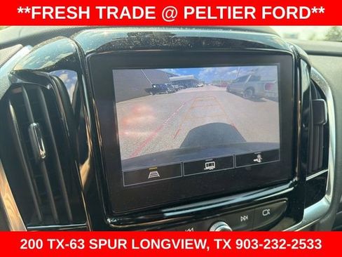 Used 2023 Chevrolet Traverse LT image 15