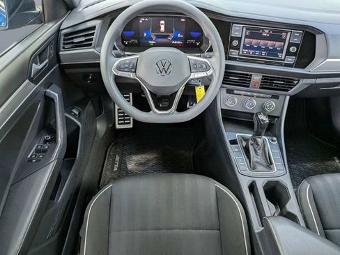 Certified 2023 Volkswagen Jetta Sport FWD image 18