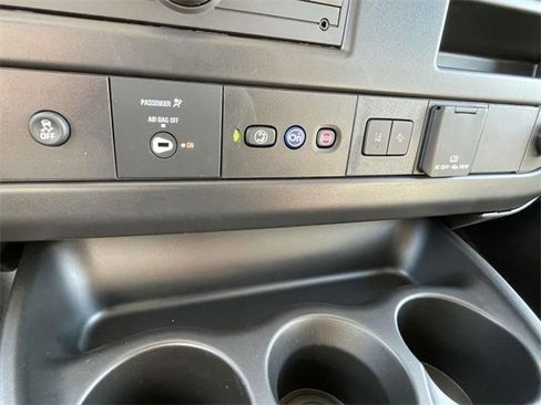 New 2025 GMC Savana 3500 LT w/ LT Preferred Equipment Group image 12