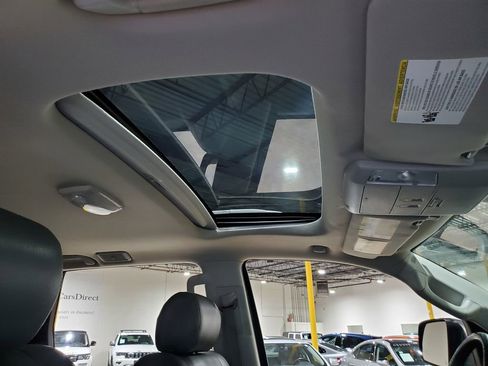 Used 2019 Toyota Sequoia SR5 image 15