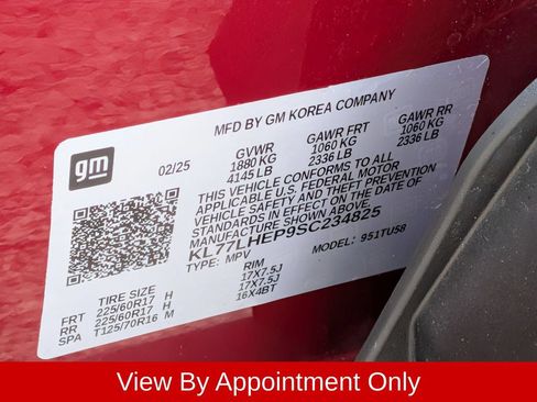 Used 2025 Chevrolet Trax LT w/ LT Convenience Package FWD image 34