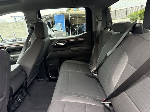 Used 2025 Chevrolet Silverado 1500 LT image 22