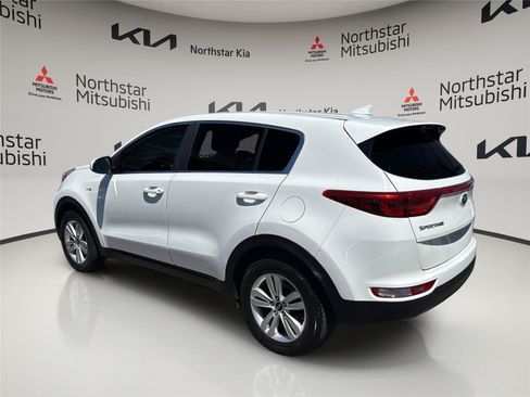 Used 2017 Kia Sportage LX AWD/4WD image 2