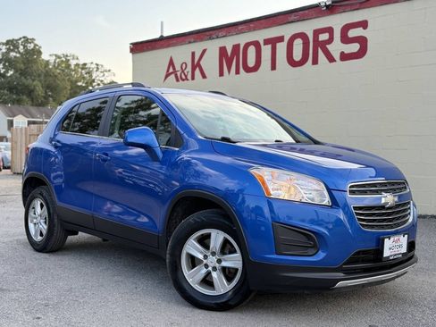 Used 2015 Chevrolet Trax LT w/ LT Plus Package AWD/4WD image 1
