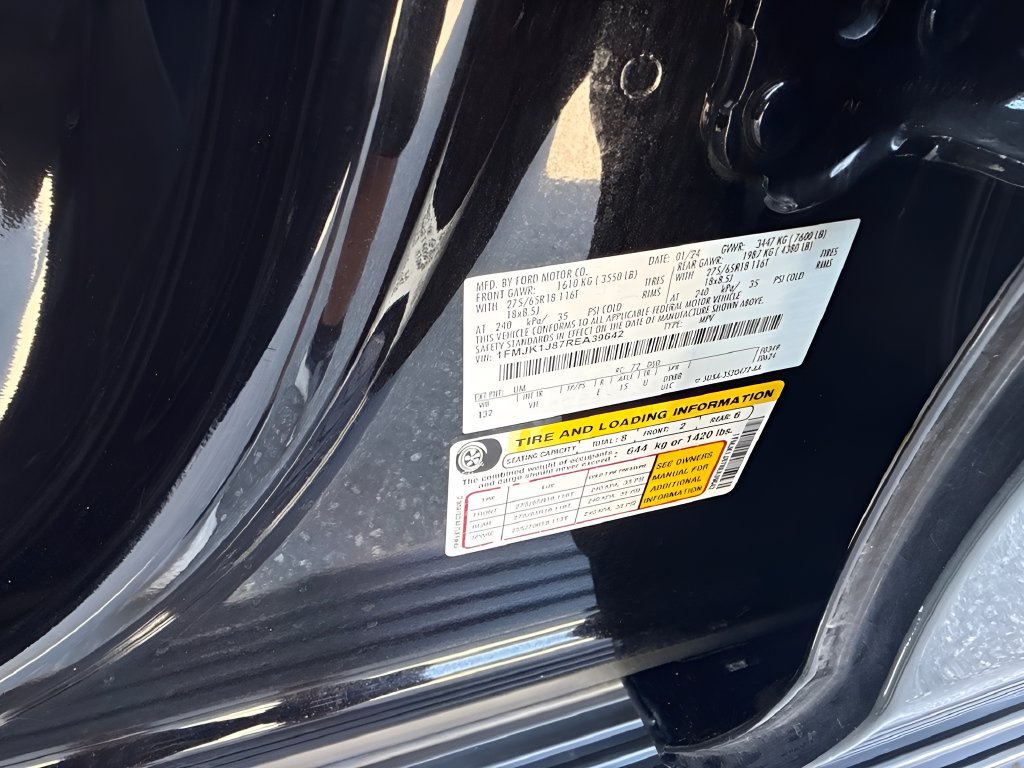 Used 2024 Ford Expedition Max XLT AWD/4WD image 32