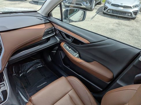 Certified 2025 Subaru Outback Touring XT AWD/4WD image 19