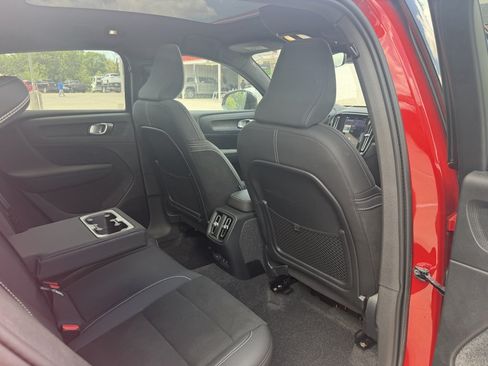 Used 2023 Volvo C40 P8 Recharge Plus w/ Climate Package AWD/4WD image 28