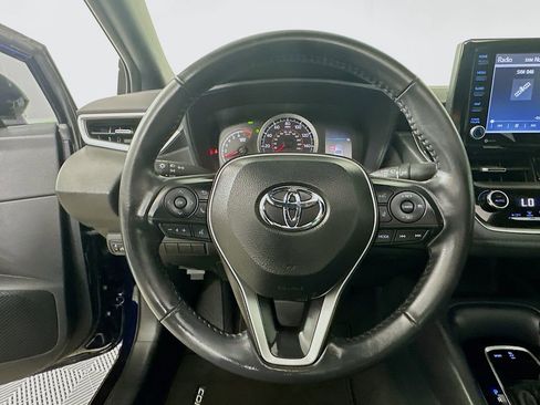 Used 2022 Toyota Corolla SE w/ SE Premium Package image 18