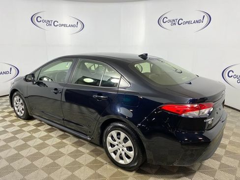 Certified 2025 Toyota Corolla LE FWD image 4