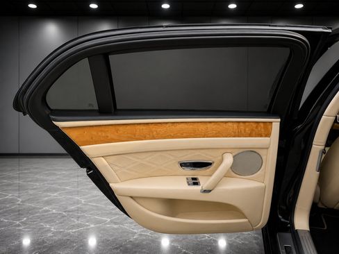 Used 2014 Bentley Flying Spur W12 AWD/4WD image 11