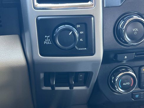 Used 2018 Ford F350 Lariat w/ Lariat Value Package image 16