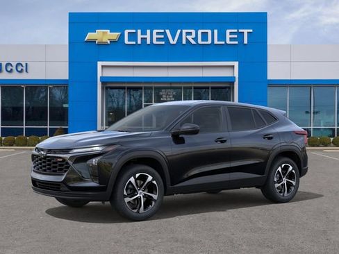New 2026 Chevrolet Trax RS FWD image 2