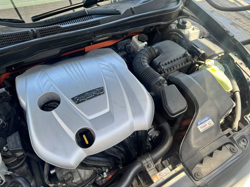 Used 2012 Hyundai Sonata Hybrid w/ Leather Pkg image 27