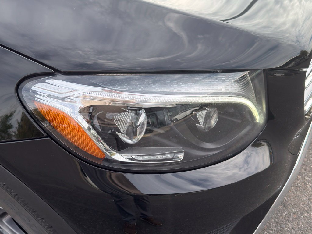 Used 2019 Mercedes-Benz GLC 300 4MATIC image 10