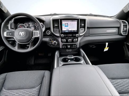 New 2026 RAM 1500 Big Horn AWD/4WD image 10