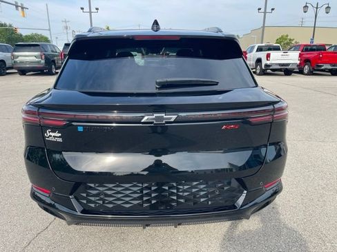 Used 2025 Chevrolet Equinox EV RS FWD image 11
