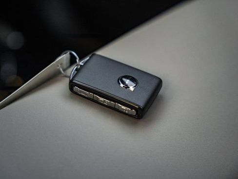 New 2026 Volvo XC60 T8 Plus w/ Protection Package Premier image 42