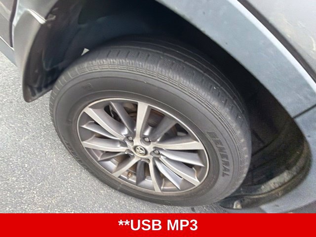 Used 2017 Toyota Highlander XLE AWD/4WD image 7