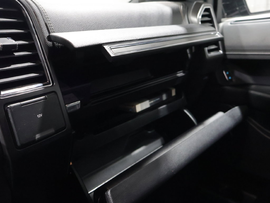 Used 2020 Ford Expedition Max Limited AWD/4WD image 30
