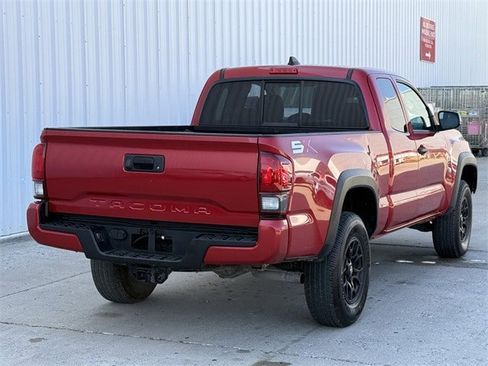 Used 2022 Toyota Tacoma SR w/ SX Package image 4