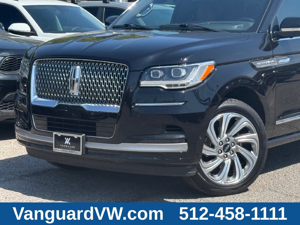 Used 2024 Lincoln Navigator L Reserve AWD/4WD image 2