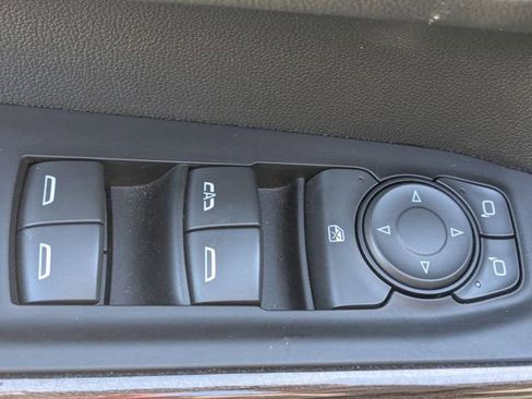 Used 2022 Chevrolet Silverado 1500 RST AWD/4WD image 12