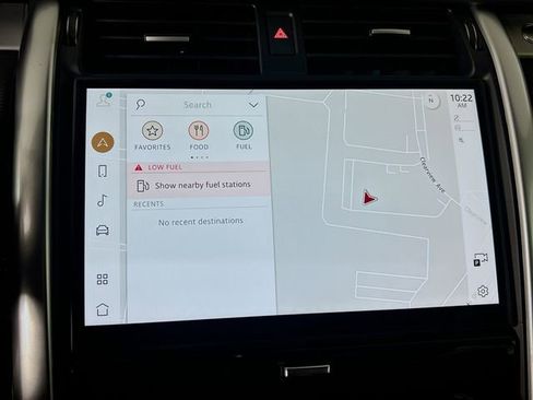 Used 2024 Land Rover Discovery Dynamic SE image 16