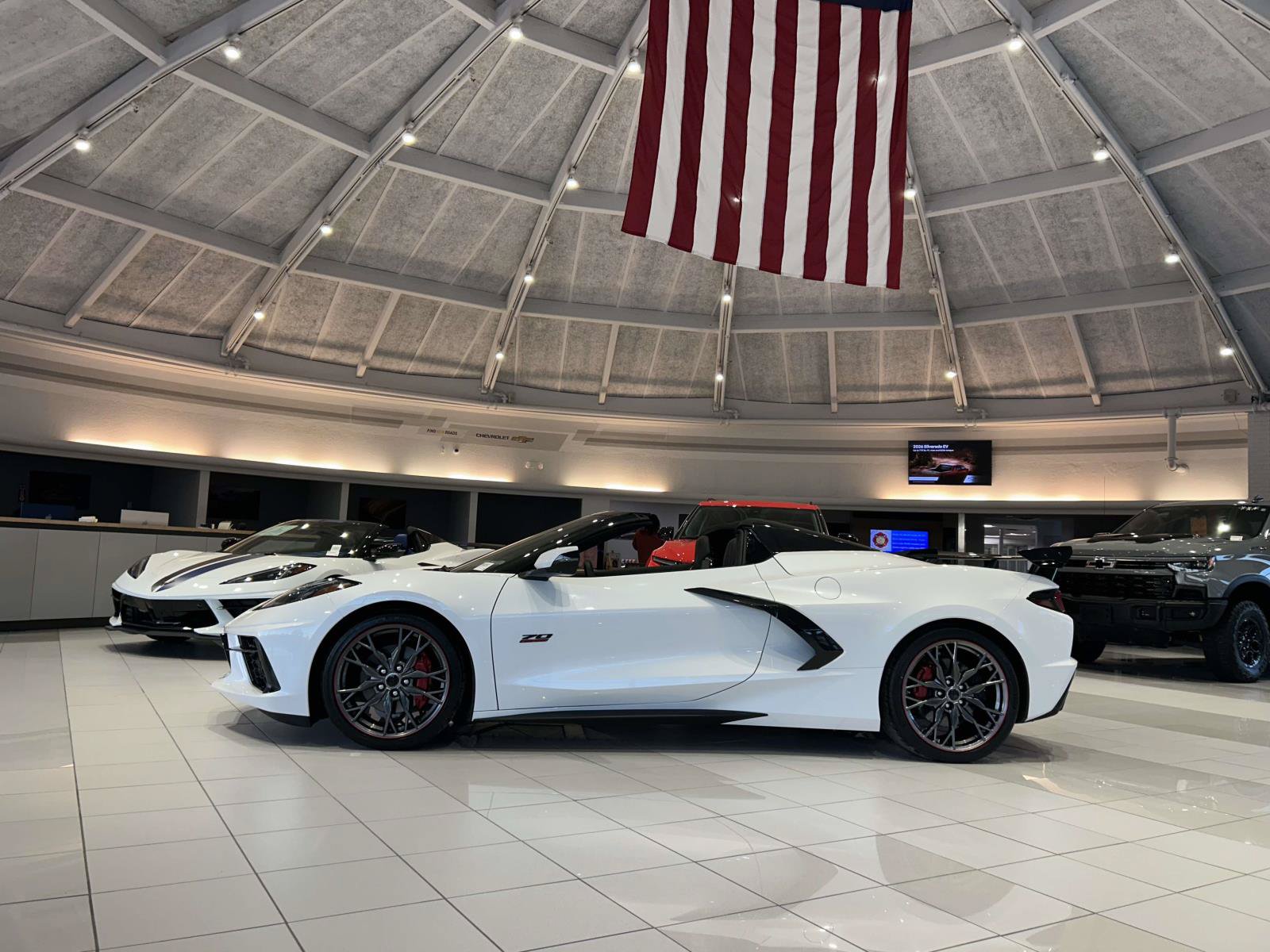 Used 2023 Chevrolet Corvette Stingray Premium Conv RWD image 4