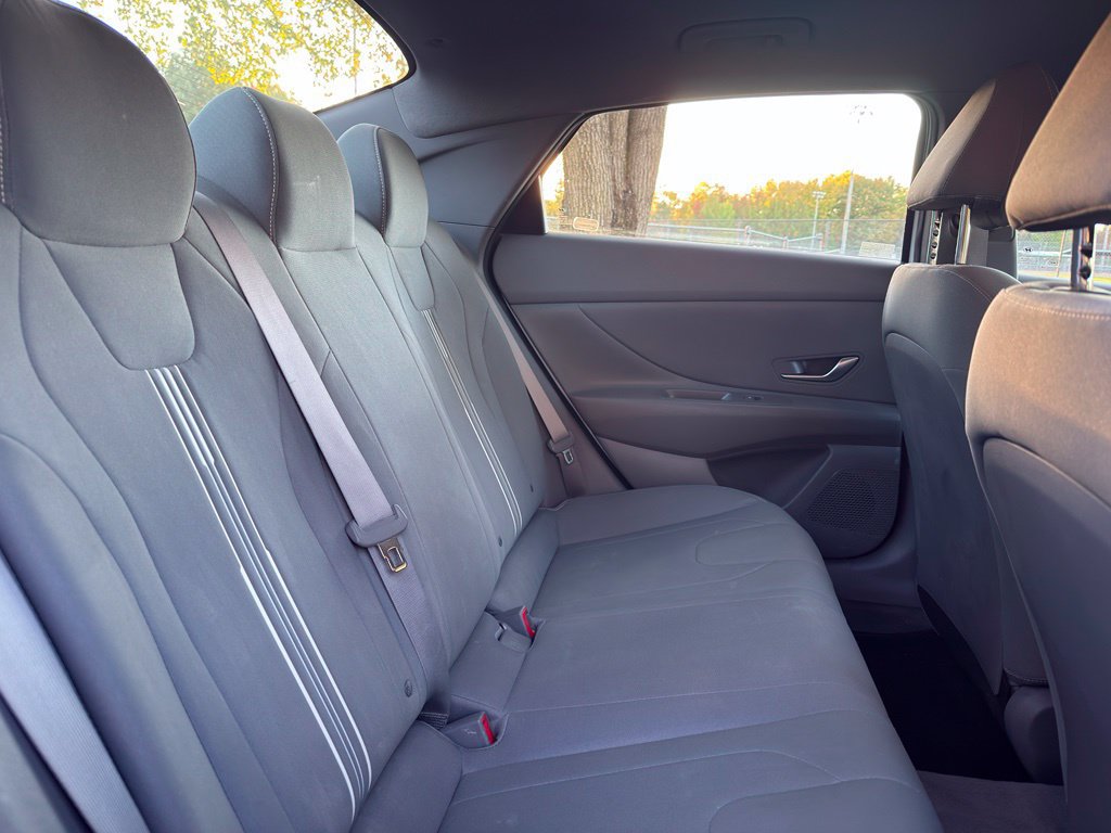 Used 2021 Hyundai Elantra SEL FWD image 31