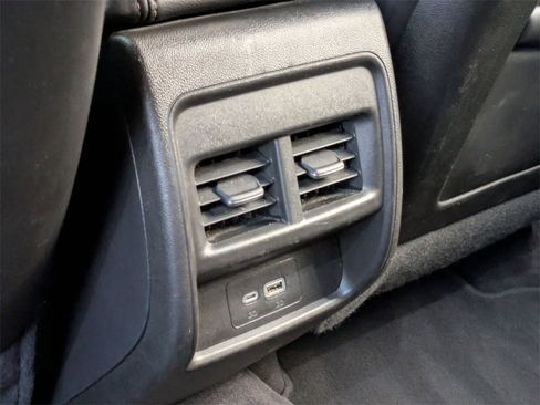 Used 2023 Cadillac XT4 Premium Luxury image 26