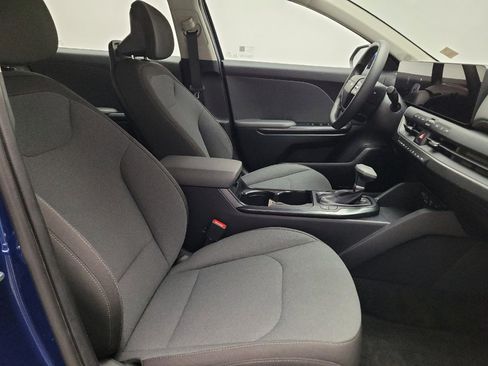 Used 2025 Kia K4 FWD image 21