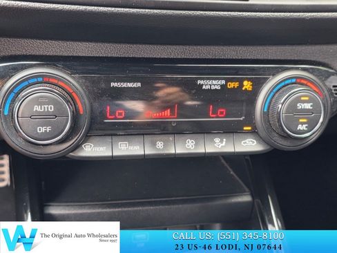 Used 2023 Kia Forte GT-Line w/ GT-Line Technology Package FWD image 21