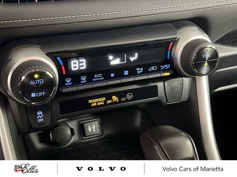 Used 2019 Toyota RAV4 LE image 14