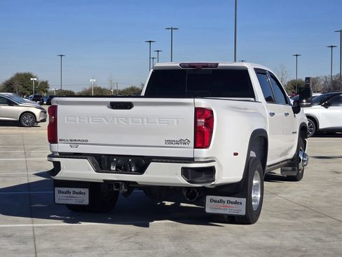 Used 2022 Chevrolet Silverado 3500 High Country image 5