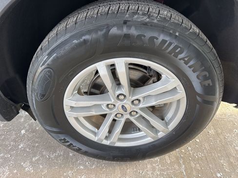 Certified 2023 Ford Explorer XLT w/ Equipment Group 202A image 19