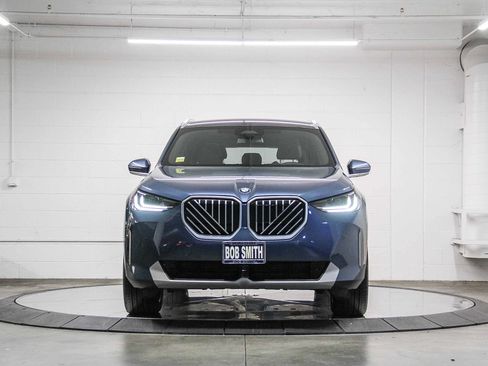 Used 2025 BMW X3 xDrive30i image 2