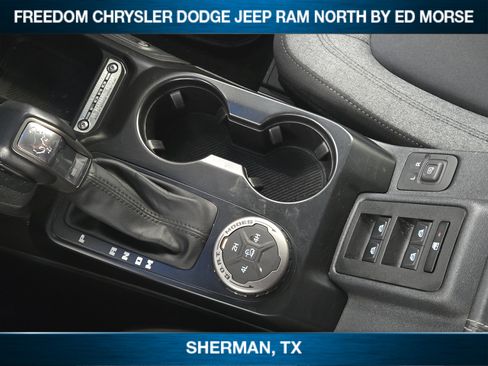 Used 2025 Ford Bronco Big Bend image 14