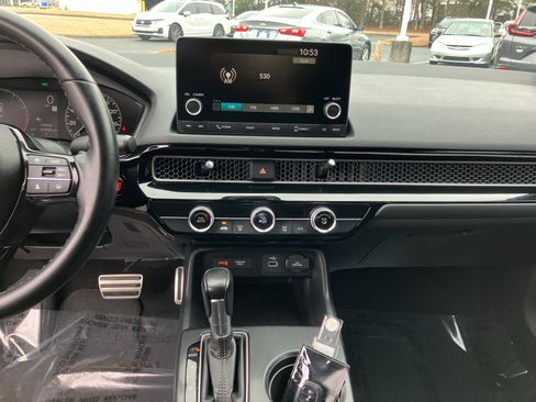 Used 2023 Honda Civic Sport image 25