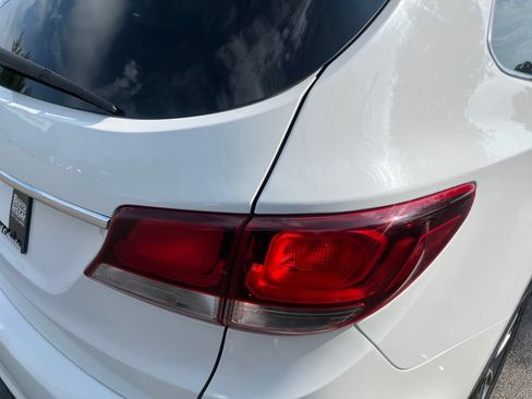 Used 2018 Hyundai Santa Fe SE FWD image 41
