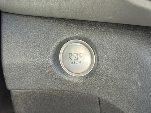 Used 2022 Hyundai Santa Fe SEL image 19