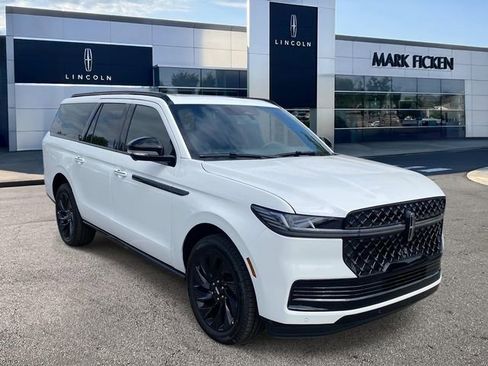 New 2026 Lincoln Navigator L Reserve AWD/4WD image 1