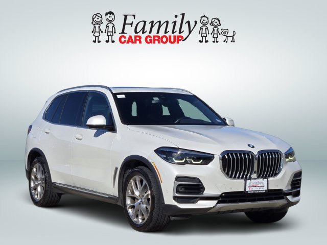 Used 2023 BMW X5 xDrive40i w/ Premium Package AWD/4WD image 2
