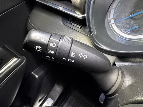 Used 2021 Toyota Highlander Limited AWD/4WD image 30