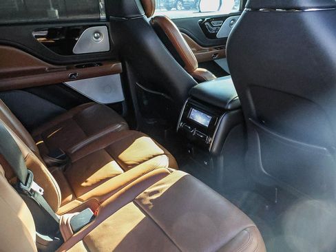 Used 2021 Lincoln Aviator Reserve w/ Equipment Group 210A image 21