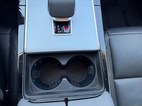 Used 2024 Land Rover Range Rover Velar S image 22