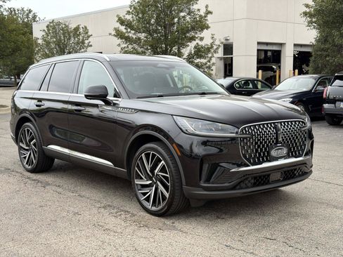 Used 2025 Lincoln Aviator Reserve w/ Equipment Group 201A AWD/4WD image 3