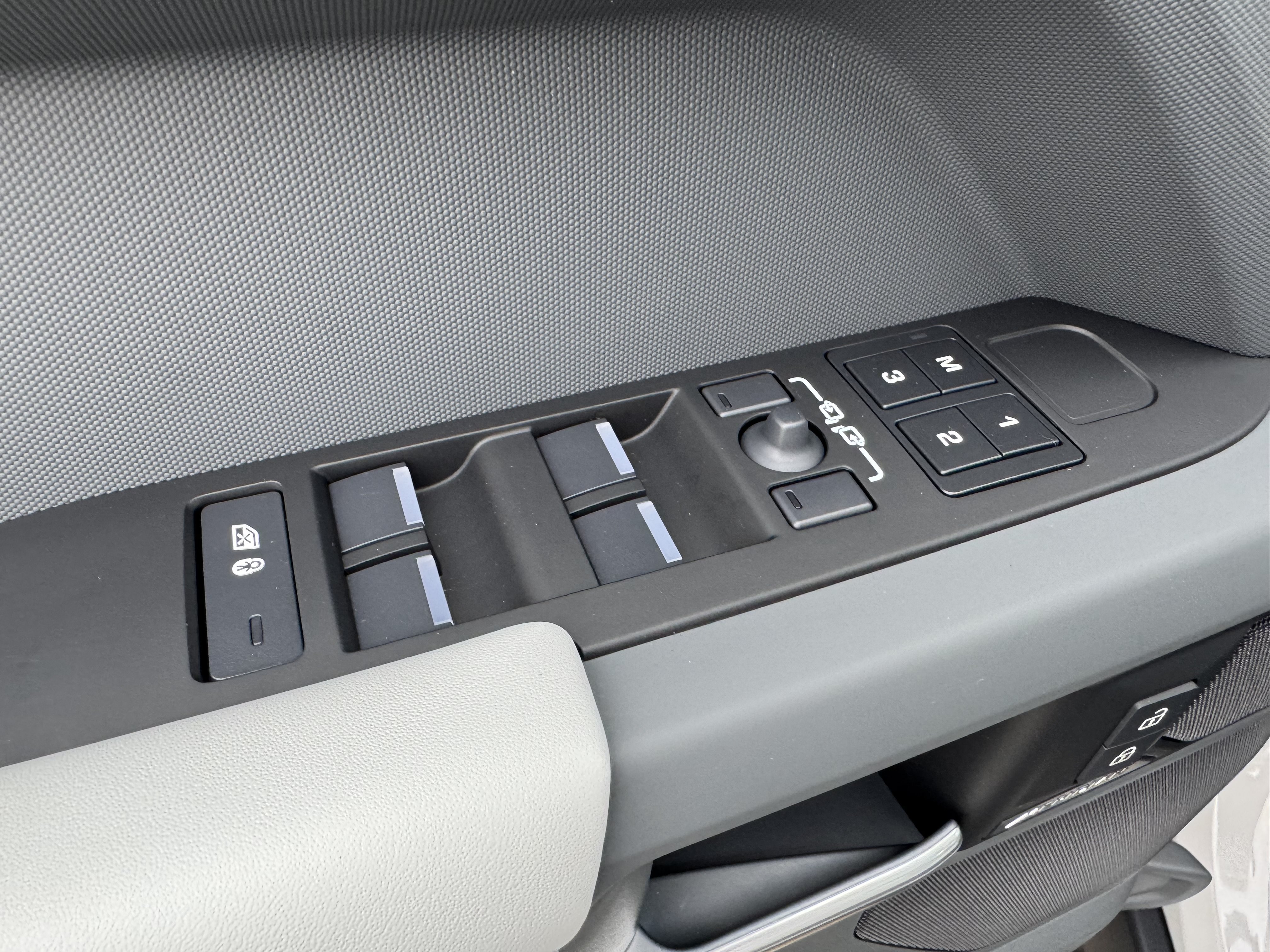New 2026 Land Rover Defender 110 S AWD/4WD image 11