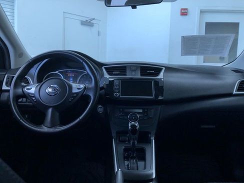 Used 2019 Nissan Sentra SV image 17