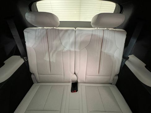 New 2026 Cadillac Vistiq Sport image 23